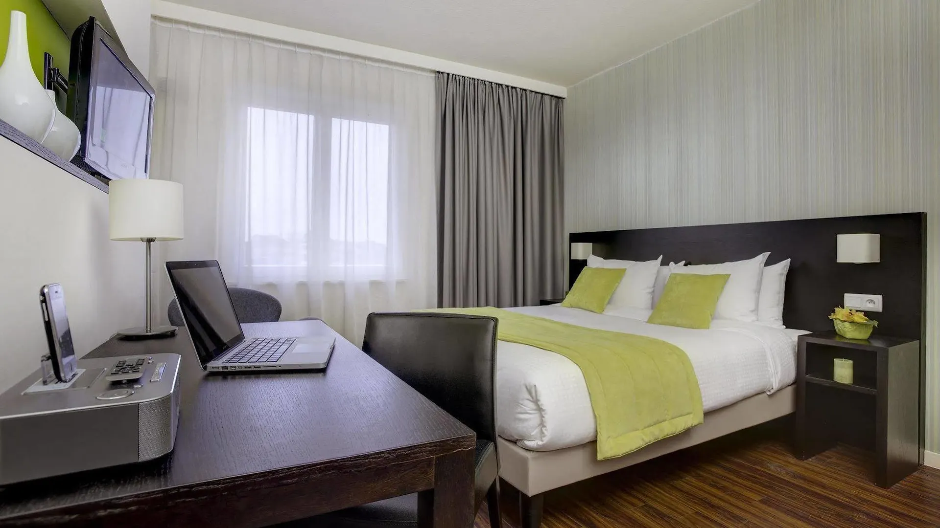 *** Aparthotel Citadines Sainte-Catherine Brussels Belgium